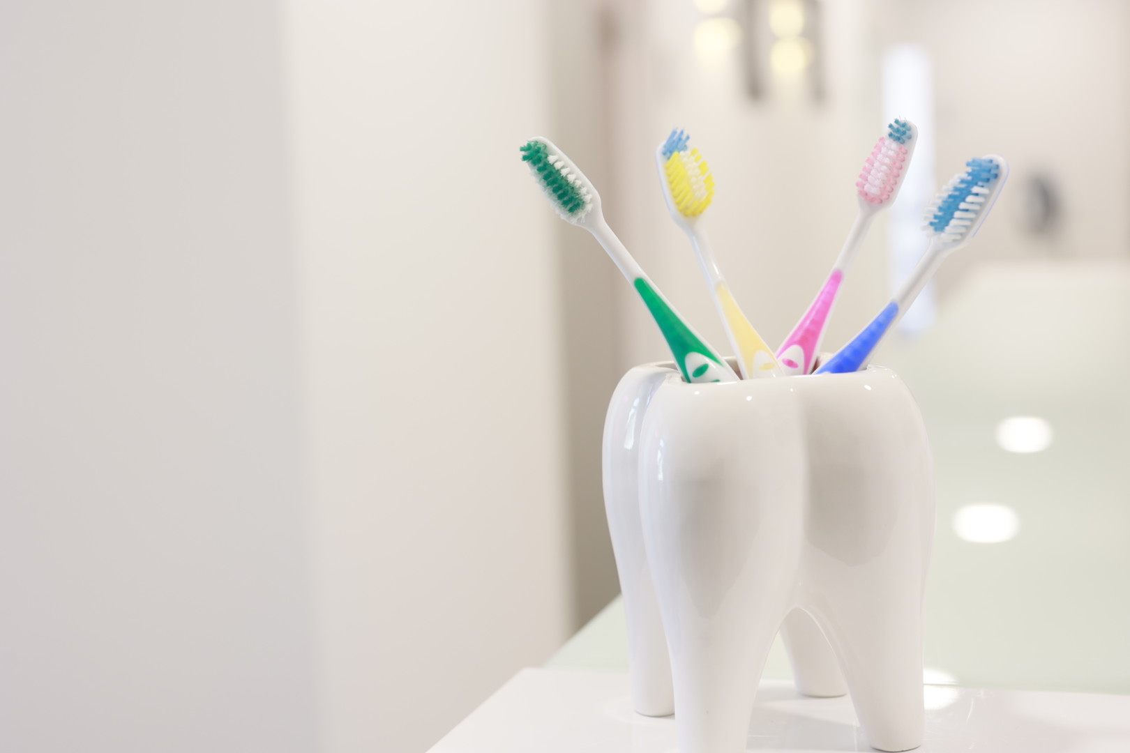 01 - Zahnbürsten / Zungenreiniger